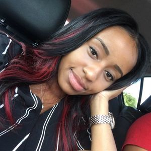 Meet your Posher, Taryn